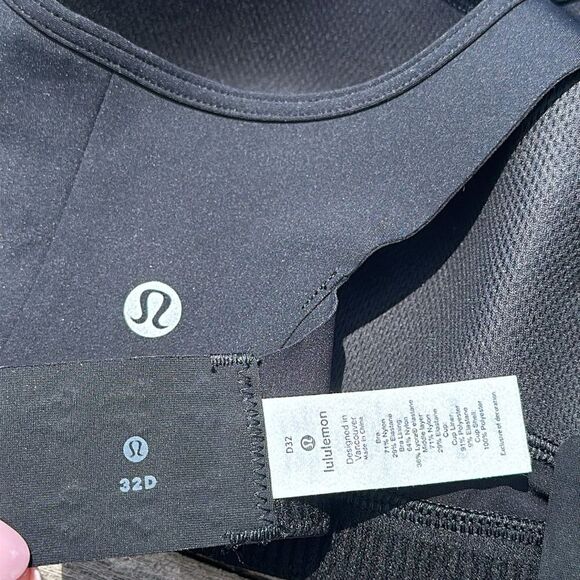 Lululemon All Powered Up Bra 32D Medium Support sports bra black‎ NWT - Picture 8 of 8